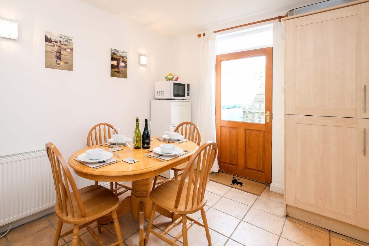 Sea Whisper- Lovely Home In Charming Village Pittenweem Bagian luar foto