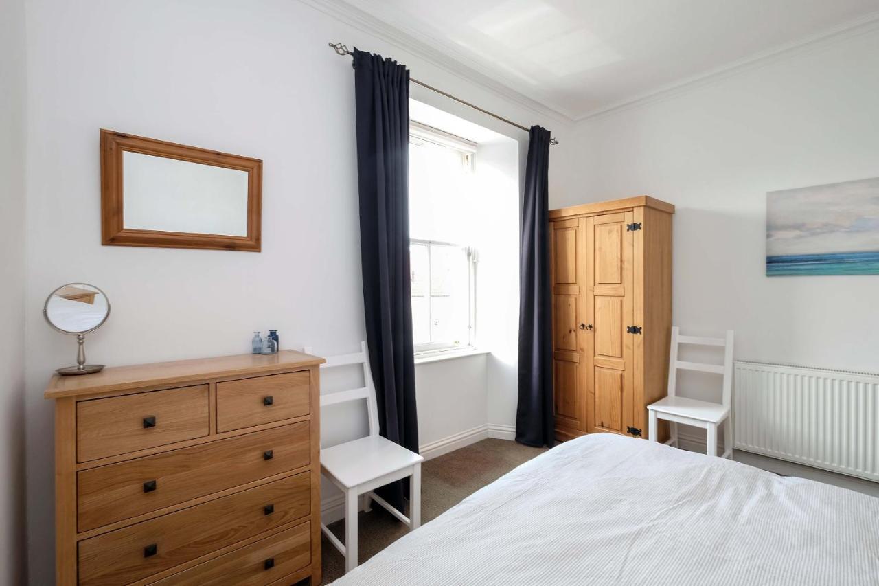 Sea Whisper- Lovely Home In Charming Village Pittenweem Bagian luar foto